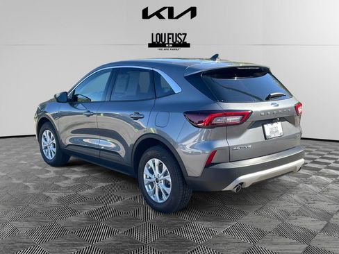 Used 2023 Ford Escape Active image 2