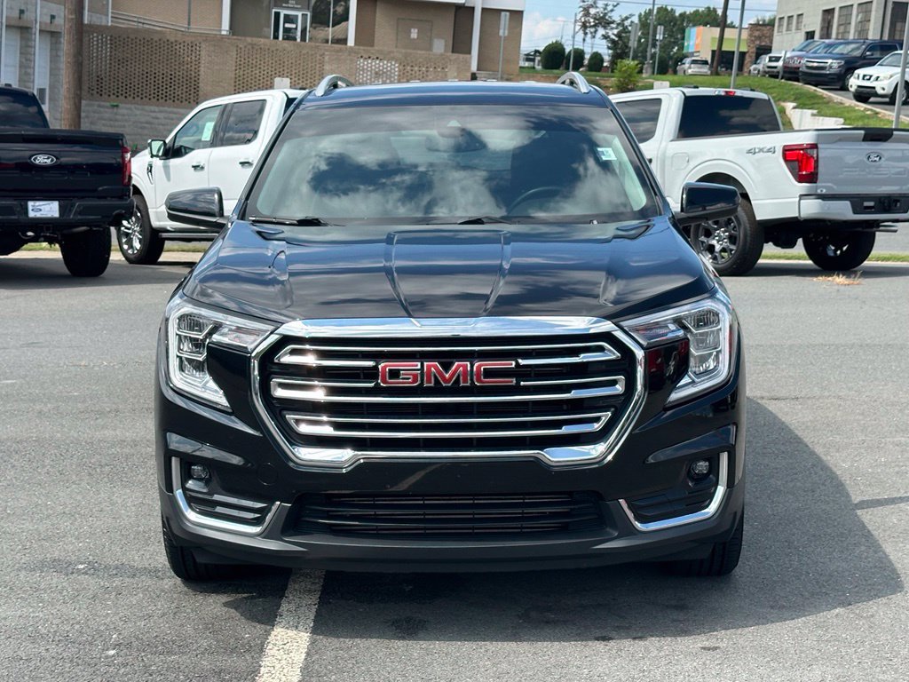 Used 2024 GMC Terrain SLT FWD image 10