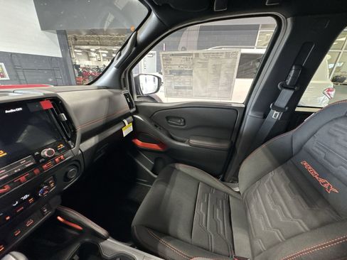 New 2026 Nissan Frontier PRO-4X w/ Tow Package AWD/4WD image 3