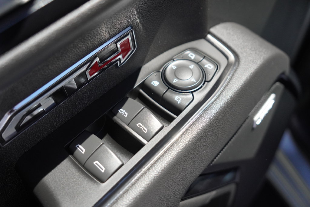 Used 2026 GMC Sierra 1500 AT4 w/ AT4 Premium Package AWD/4WD image 19