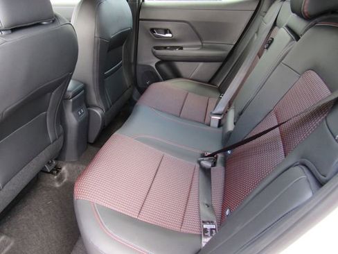 New 2026 Nissan Kicks SR w/ Cold Weather Package image 15