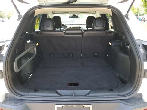 Used 2016 Jeep Cherokee Trailhawk AWD/4WD image 27