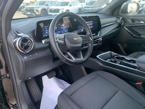 Certified 2026 Chevrolet Equinox LT FWD image 7