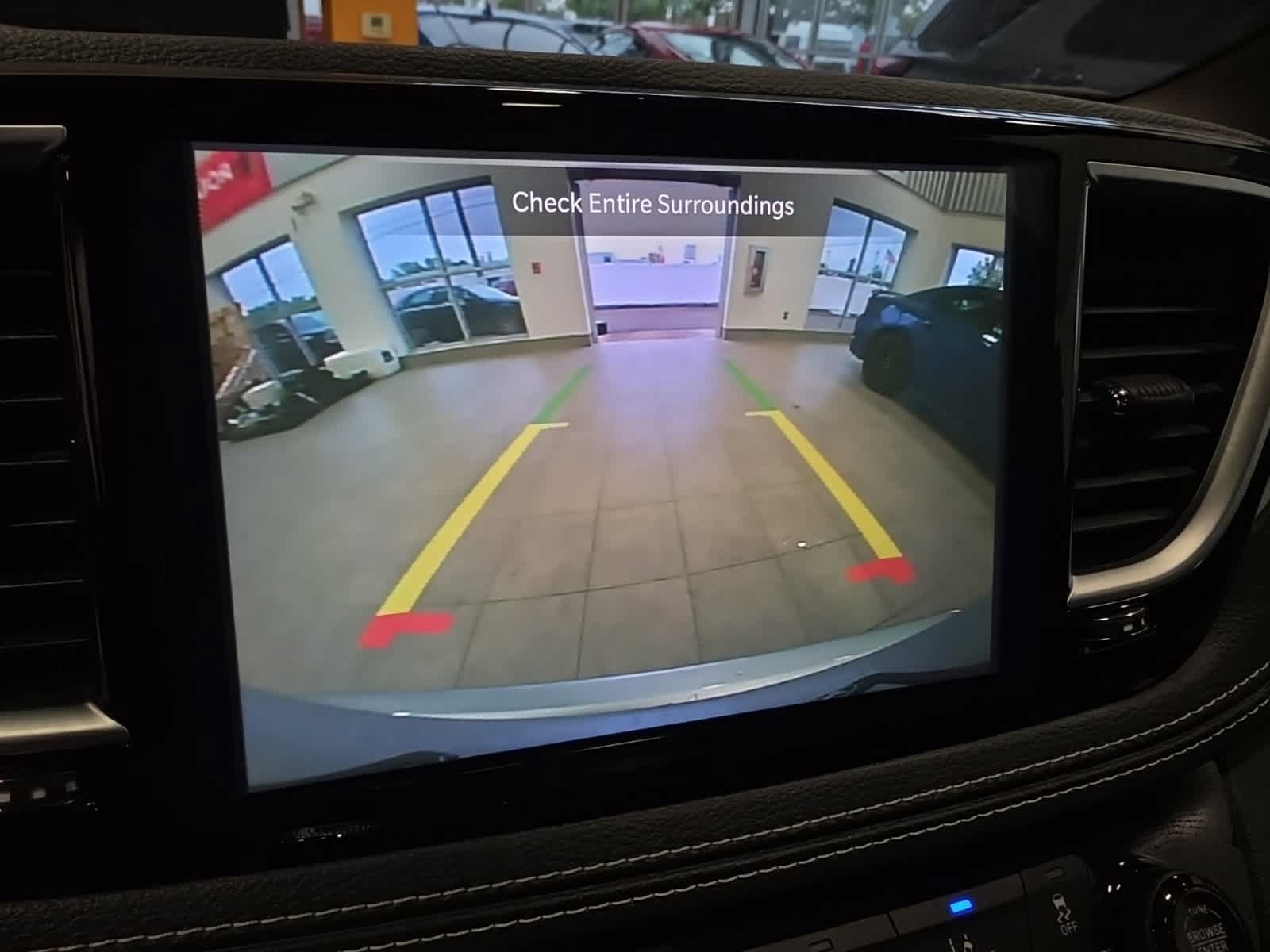 Used 2026 Chrysler Pacifica Limited FWD image 29