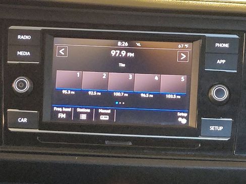 Used 2019 Volkswagen Jetta SE FWD image 25