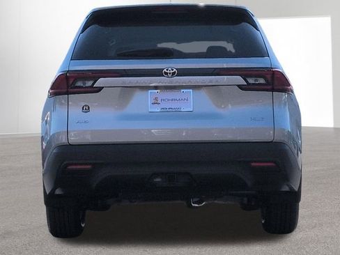 New 2026 Toyota Grand Highlander XLE image 6