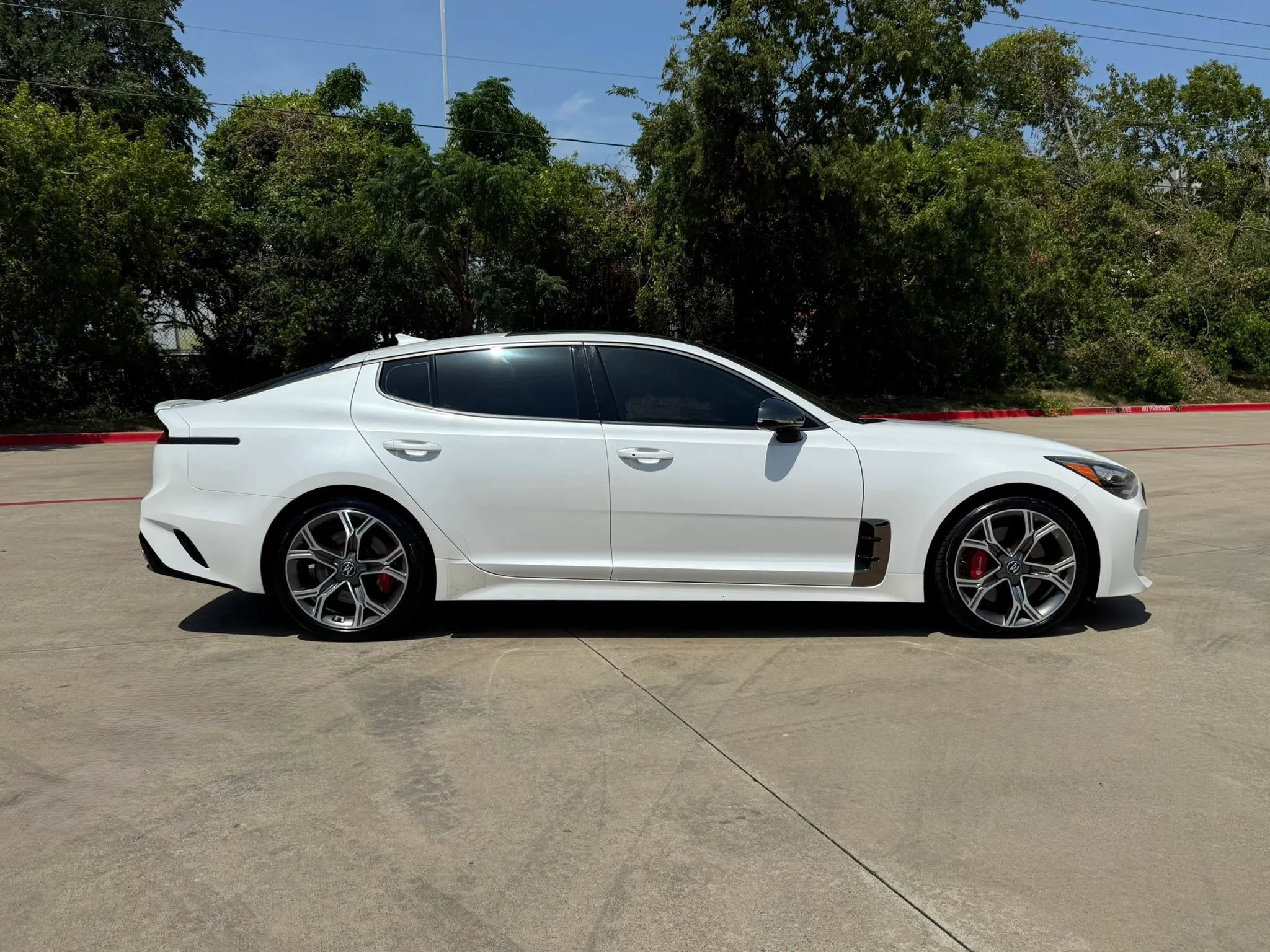 Used 2018 Kia Stinger GT2 RWD image 6