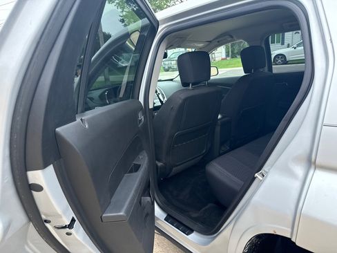 Used 2014 GMC Terrain SLE AWD/4WD image 12