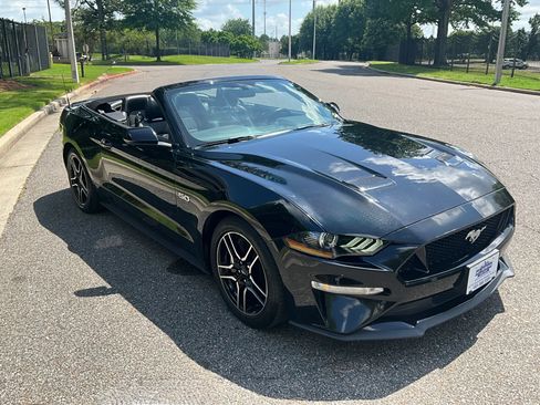 Used 2019 Ford Mustang GT Premium w/ Equipment Group 401A RWD image 25