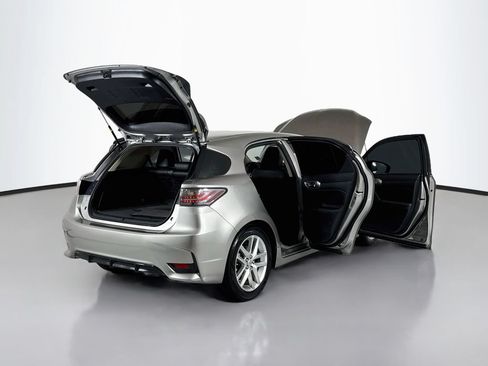 Used 2017 Lexus CT 200h FWD image 22