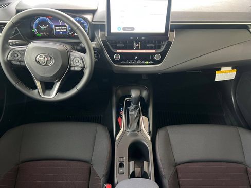 Certified 2026 Toyota Corolla SE w/ SE Premium Package FWD image 10