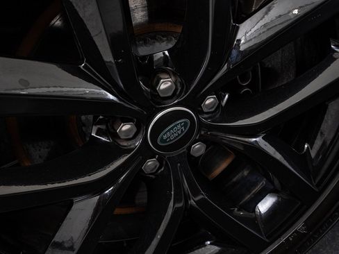 Used 2024 Land Rover Range Rover Velar Dynamic SE image 8