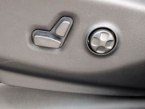 New 2026 Chrysler Pacifica Select FWD image 13
