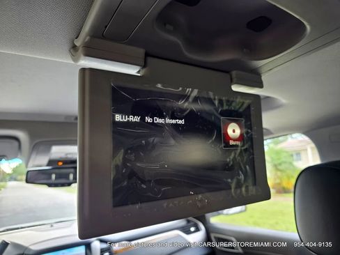 Used 2015 GMC Yukon Denali w/ Open Road Package image 46