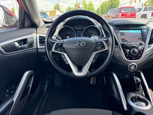 Used 2015 Hyundai Veloster w/ Option Group 03 FWD image 17