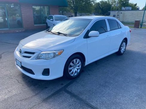 Used 2012 Toyota Corolla L FWD image 1