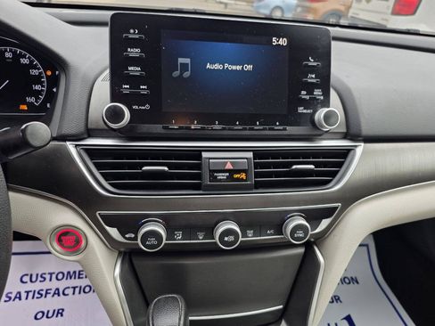 Used 2018 Honda Accord LX image 18