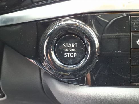 New 2026 Nissan Pathfinder SV image 7