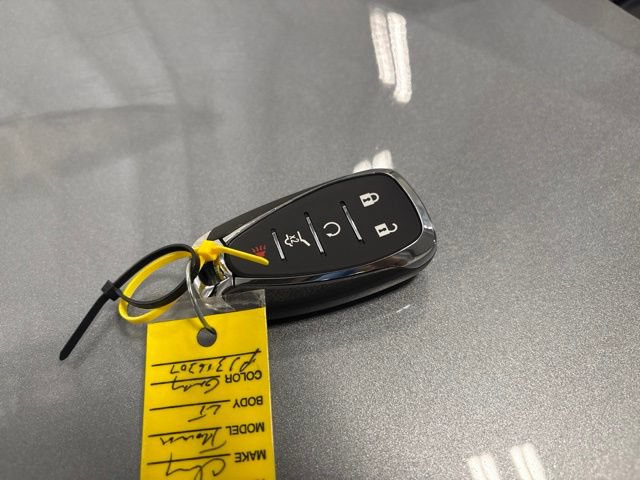Used 2023 Chevrolet Traverse LT FWD image 9