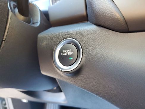 Used 2024 GMC Terrain SLT w/ LPO, Floor Liner Package AWD/4WD image 29