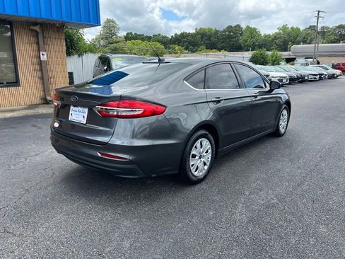 Used 2019 Ford Fusion S image 5