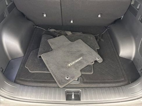 Used 2025 Hyundai Tucson Limited image 27