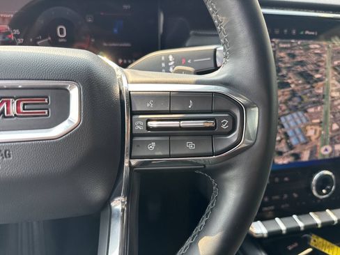 Used 2024 GMC Acadia Elevation AWD/4WD image 40