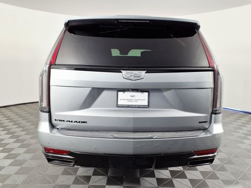 Certified 2023 Cadillac Escalade Sport Platinum w/ LPO, ONYX Package AWD/4WD image 5