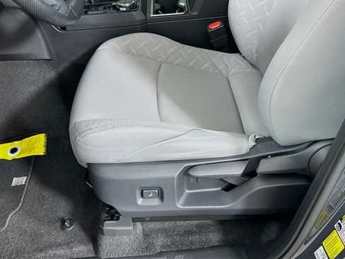 Certified 2025 Toyota Tacoma SR5 AWD/4WD image 20