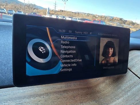 Used 2014 BMW i3 w/ Range Extender image 17