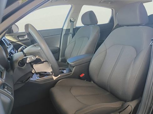 Used 2017 Kia Optima LX FWD image 5
