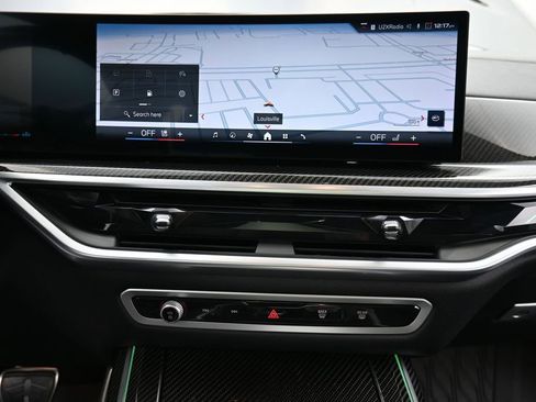 Used 2025 BMW X7 M60i AWD/4WD image 14