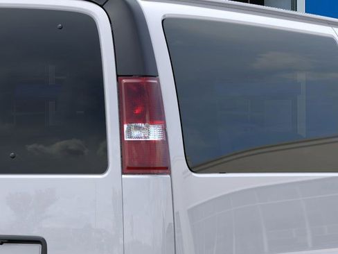 New 2025 Chevrolet Express 3500 LS RWD image 11