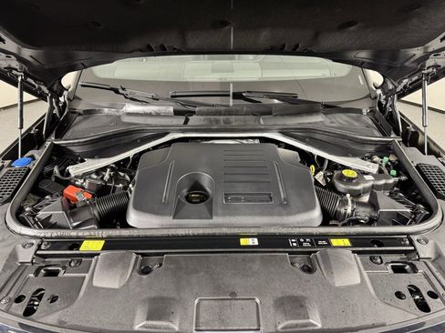 Used 2024 Land Rover Range Rover Long Wheelbase SE image 34