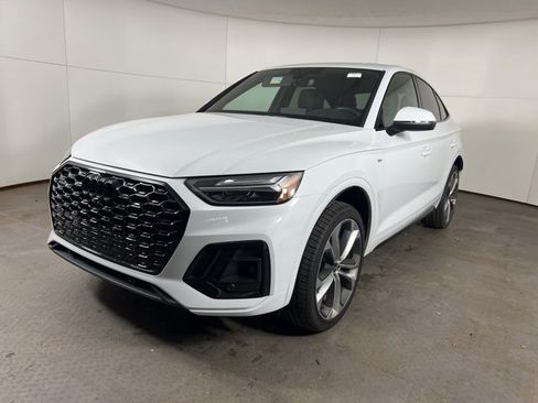 Certified 2023 Audi Q5 2.0T Premium Plus w/ Premium Plus Package image 3