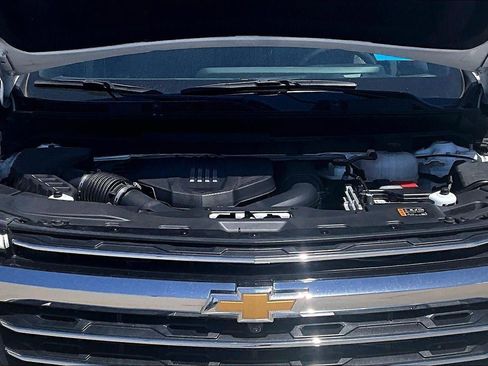 Used 2024 Chevrolet Traverse LT AWD/4WD image 31