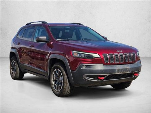 Used 2020 Jeep Cherokee Trailhawk w/ Cold Weather Group AWD/4WD image 3