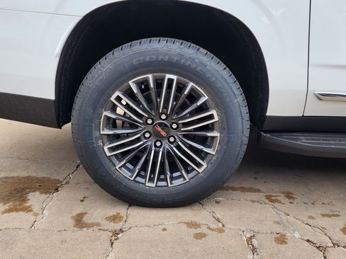 New 2026 GMC Yukon XL Elevation image 57