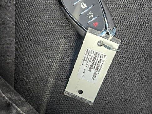 Used 2018 Chevrolet Malibu LT image 23