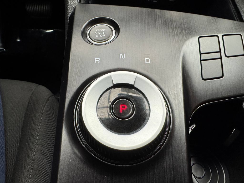 Used 2026 Kia Sportage LX FWD image 19