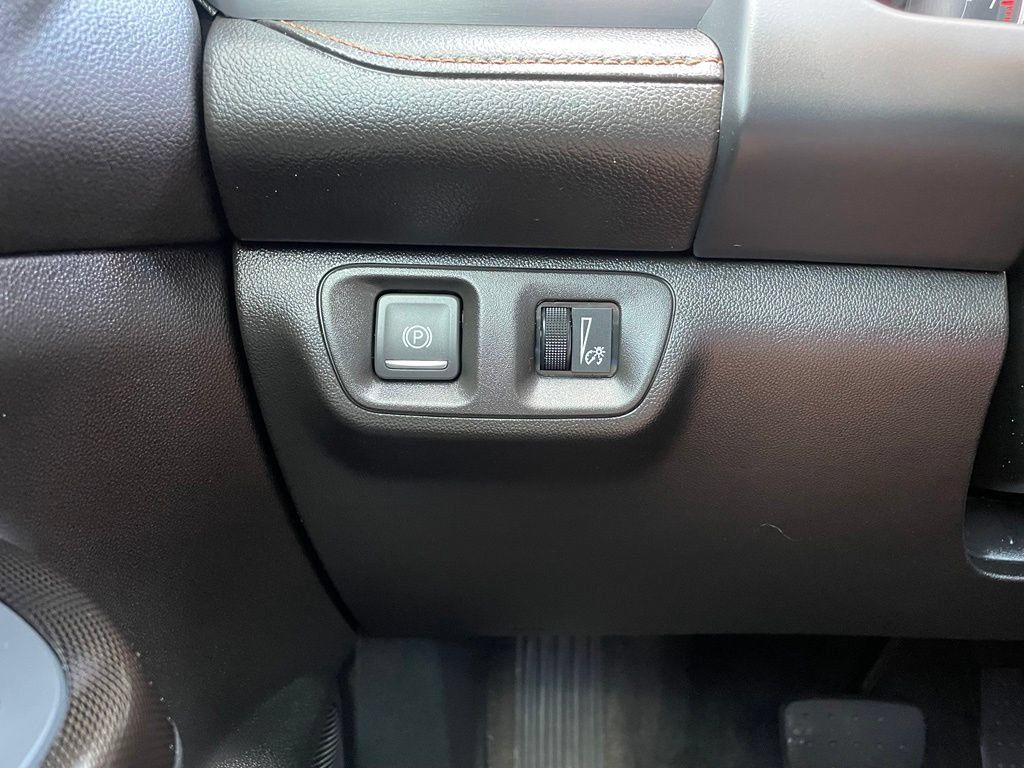 Used 2021 GMC Acadia AT4 w/ Trailering Package AWD/4WD image 13