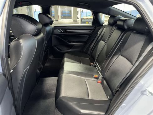 Used 2022 Honda Accord Sport image 17