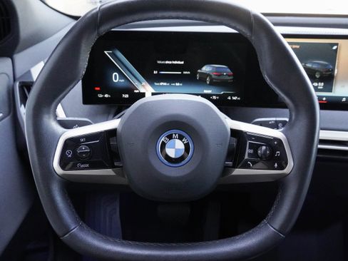 Used 2024 BMW iX xDrive50 w/ Sport Package AWD/4WD image 18