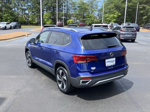 Used 2024 Volkswagen Taos SE AWD/4WD image 8