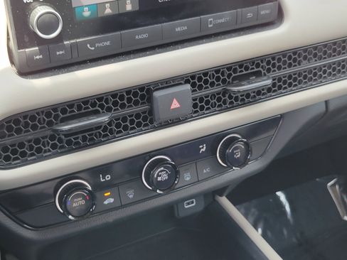 Certified 2024 Honda HR-V LX image 21