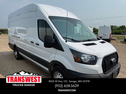 Used 2025 Ford Transit 250 148 High Roof Extended AWD image 4