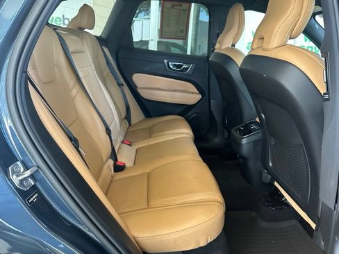 Used 2021 Volvo XC60 T5 Inscription w/ Protection Package Premier AWD/4WD image 28