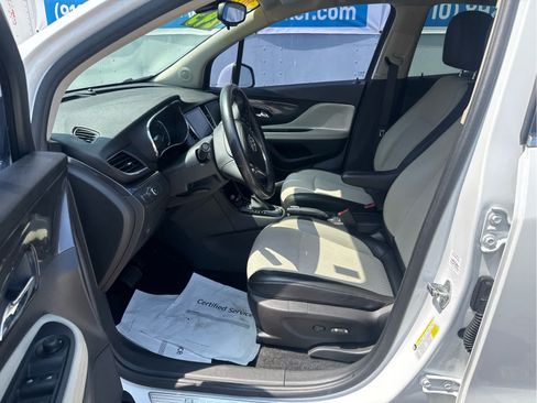 Used 2021 Buick Encore Preferred w/ Safety Package II FWD image 23