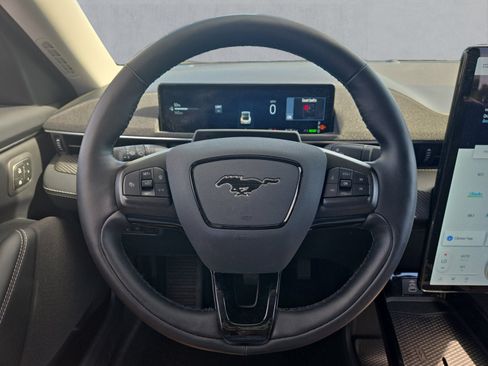 Used 2025 Ford Mustang Mach-E Select w/ Comfort Package Lite RWD image 13