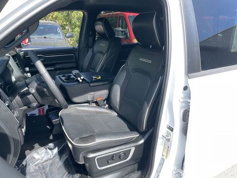 Used 2025 RAM 1500 Laramie AWD/4WD image 27
